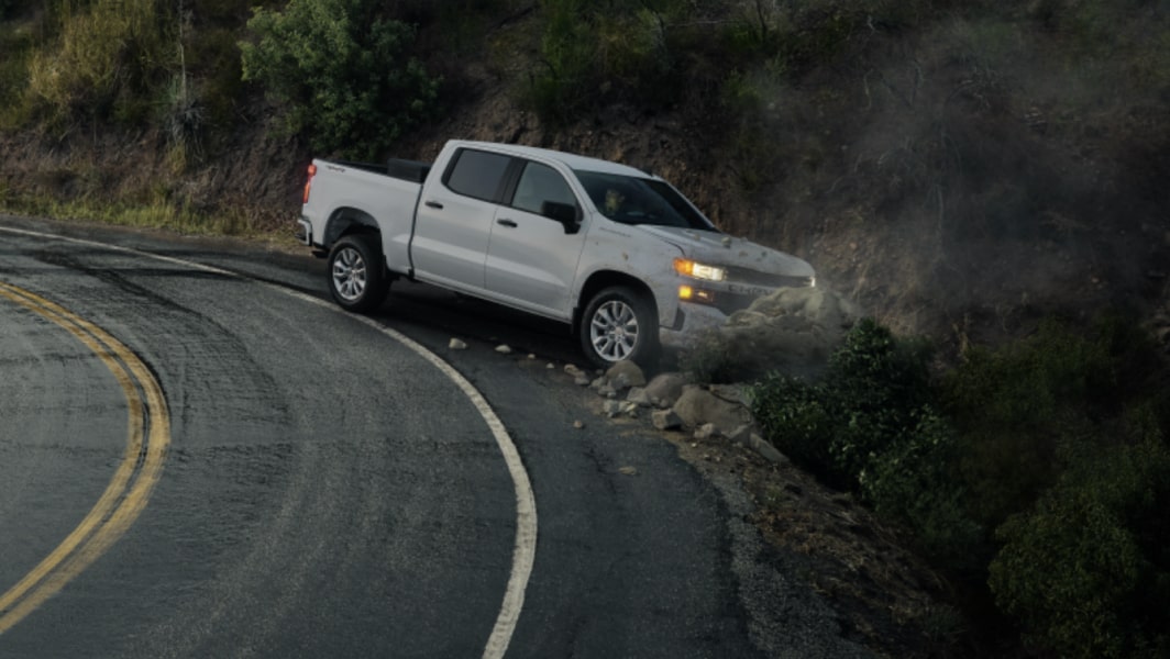 OnStar helps responders during a crisis near a cliffside.